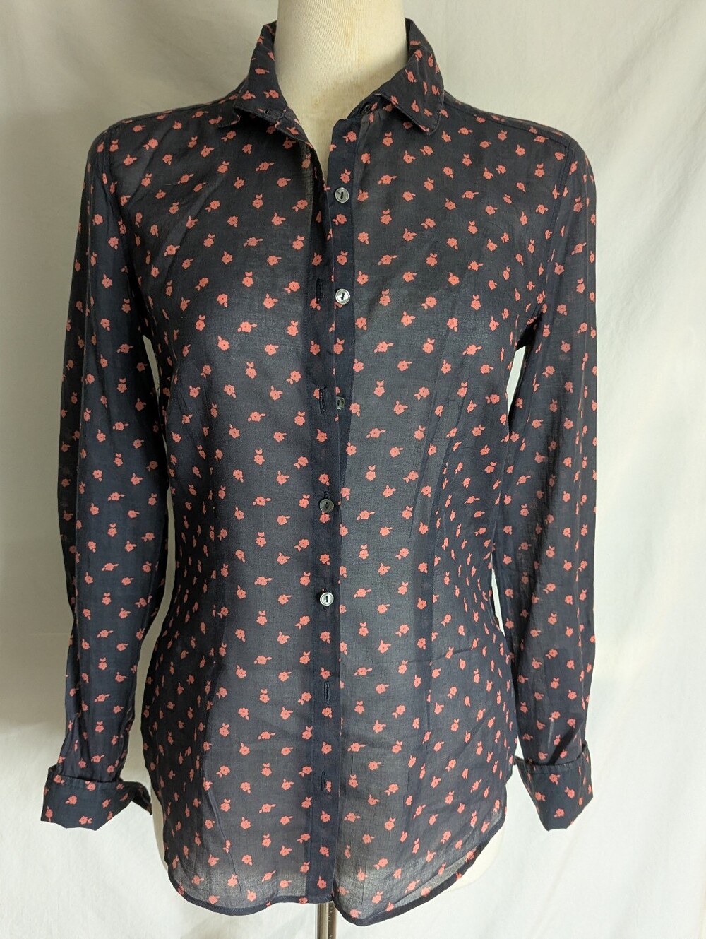 0039 Italy Sz S Cotton Women's Navy Button-Up Shirt with Pink Floral Print